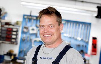 Tonny - Mekaniker hos AutoCentralen